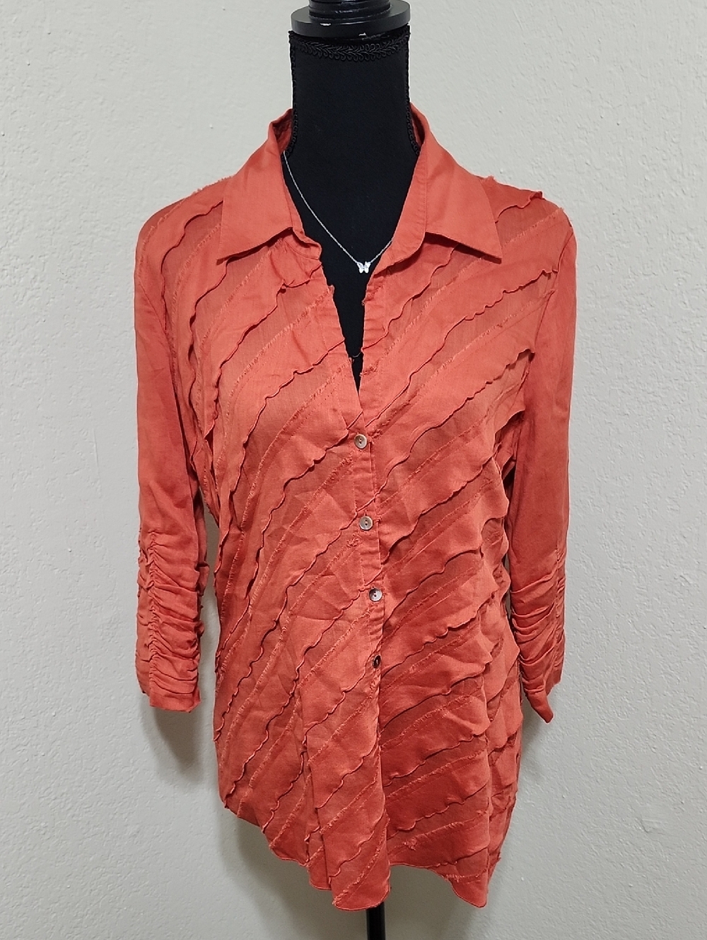 NIC+ZOE Textured Diagonal Ruffle Button Down Blouse - Orange Red Sz M Textured